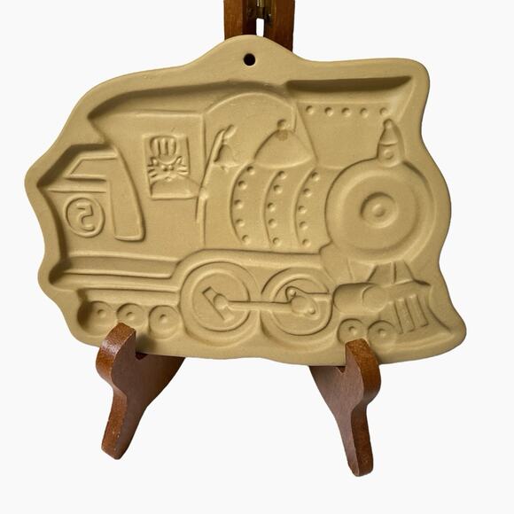 Brown Bag Cookie Art Mold Train Engine Ceramic 1987 Hill Design Baking Party Fun - Picture 1 of 10